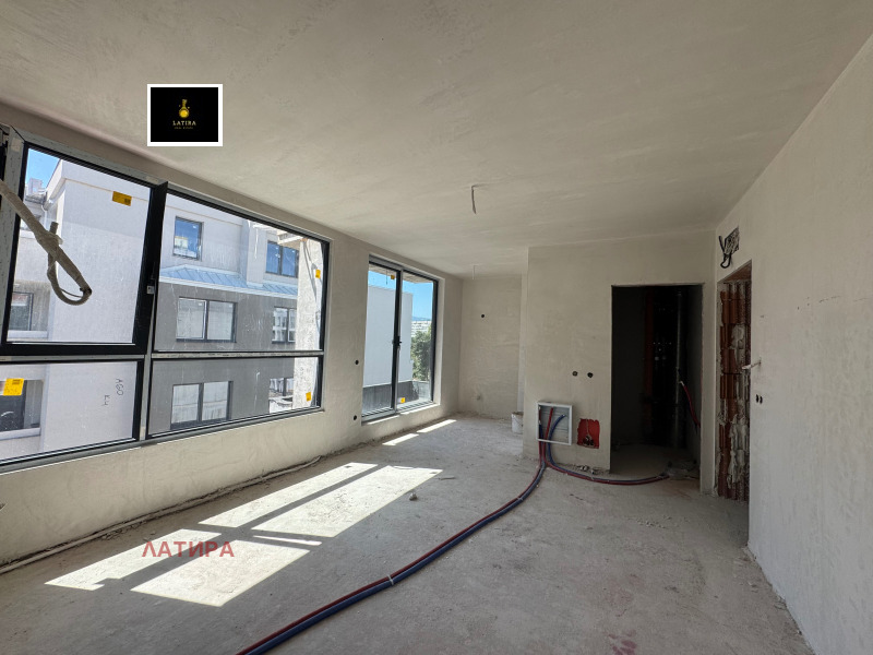 Продава 1-СТАЕН в град София, Дружба 1 - 87 кв.м / 218 408 € » 427 168.92 лв., ЛАТИРА
