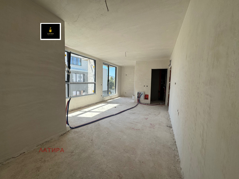Na prodej  Studio Sofia , Družba 1 , 87 m2 | 26543120