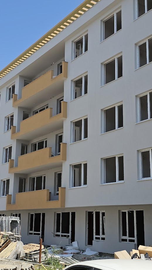 Продава  2-стаен град Пловдив , Остромила , 65 кв.м | 80609825 - изображение [2]