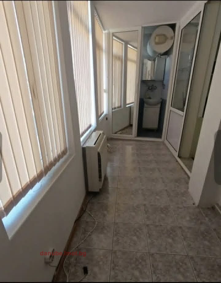Продава ЕТАЖ ОТ КЪЩА, гр. Русе, Широк център, снимка 4 - Етаж от къща - 55980164
