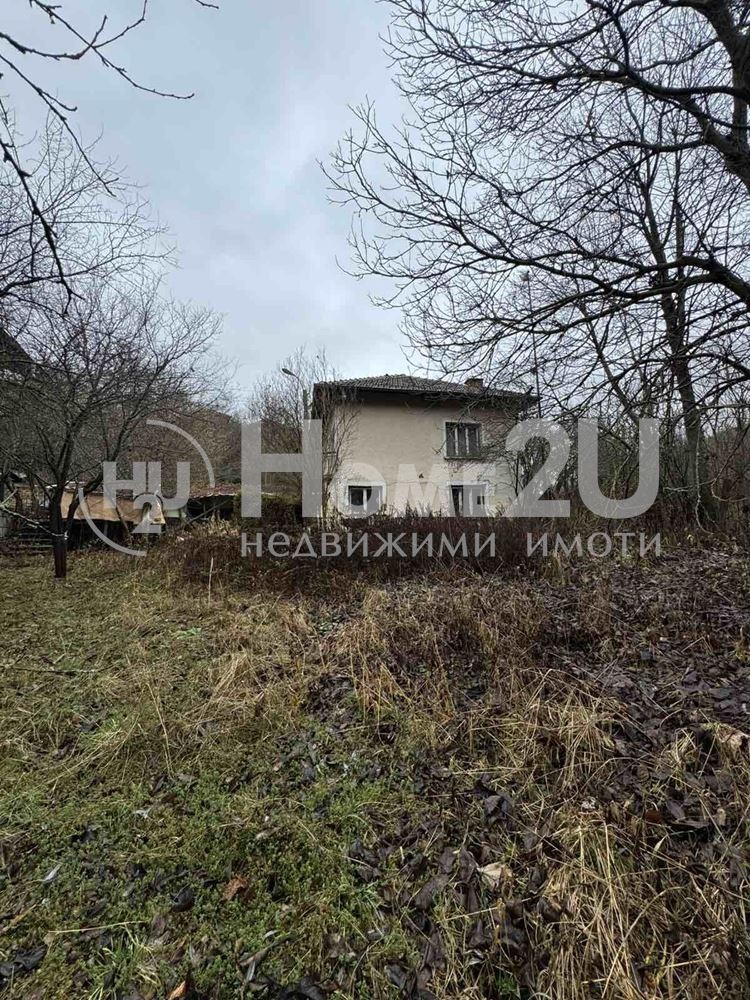 Продава КЪЩА, с. Гинци, област София област