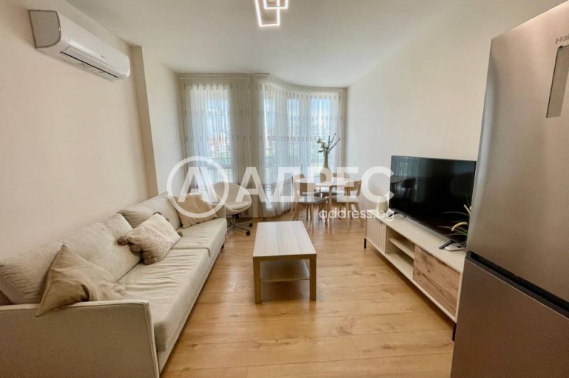 En venta  2 dormitorios Sofia , Tsentar , 73 metros cuadrados | 27801386 - imagen [2]