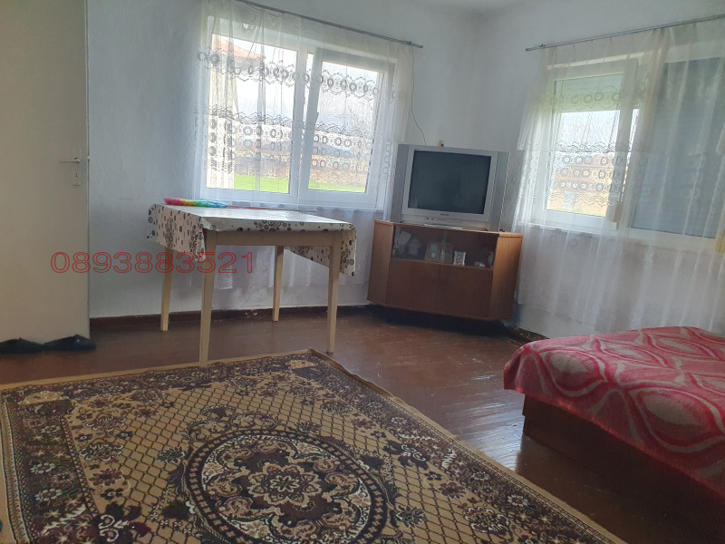 Продава КЪЩА, с. Бегово, област Пловдив, снимка 13 - Къщи - 52713849