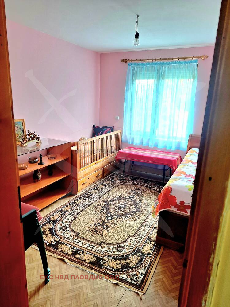 Продава КЪЩА, с. Граф Игнатиево, област Пловдив, снимка 6 - Къщи - 53970515