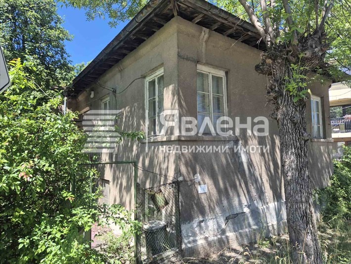 Продава КЪЩА, гр. Перник, Център, снимка 3 - Къщи - 55138373