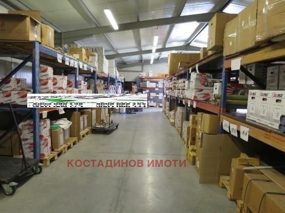 Продава СКЛАД, с. Радиново, област Пловдив, снимка 1 - Складове - 47414481