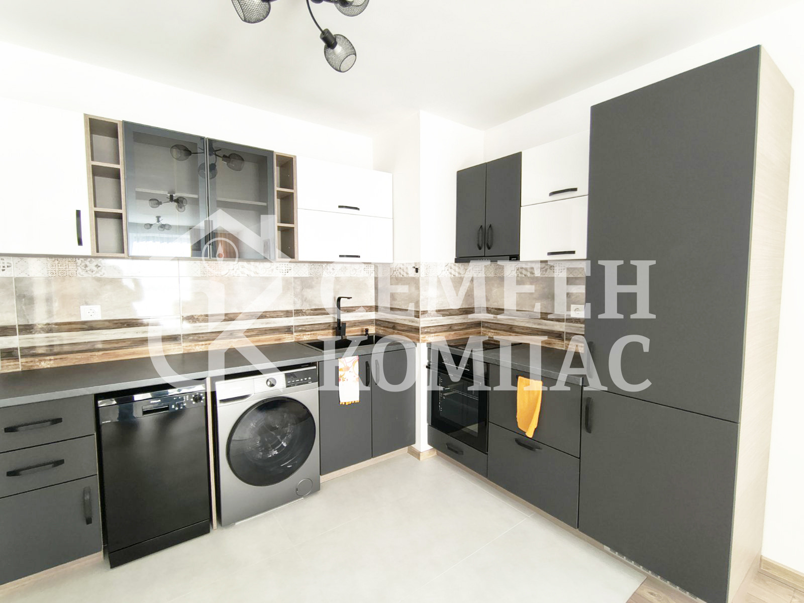 Продава 2-СТАЕН, гр. Пловдив, Кючук Париж, снимка 4 - Апартаменти - 54288150