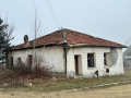 Продава КЪЩА, с. Три могили, област Пловдив, снимка 1 - Къщи - 45597690