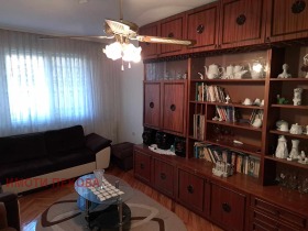 Продажба на четеристайни апартаменти в град Видин - изображение 1 