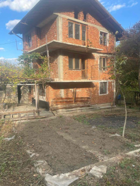 Продажба на имоти в с. Кленовик, област Перник - изображение 4 