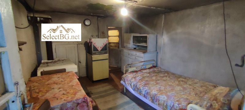 Продава КЪЩА, с. Водолей, област Велико Търново, снимка 11 - Къщи - 52735660