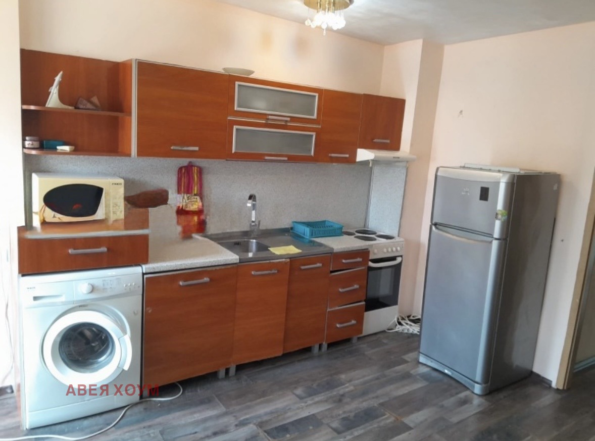 Продава 2-СТАЕН, гр. Варна, Лятно кино Тракия