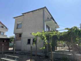 σπίτι Τβαρδητσα, Βυργασ