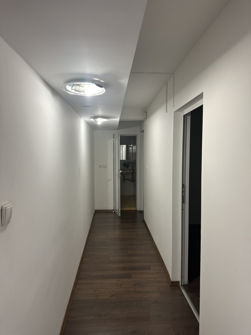 Te koop  Kantoor Sofia , Iztok , 70 m² | 17159263 - afbeelding [5]