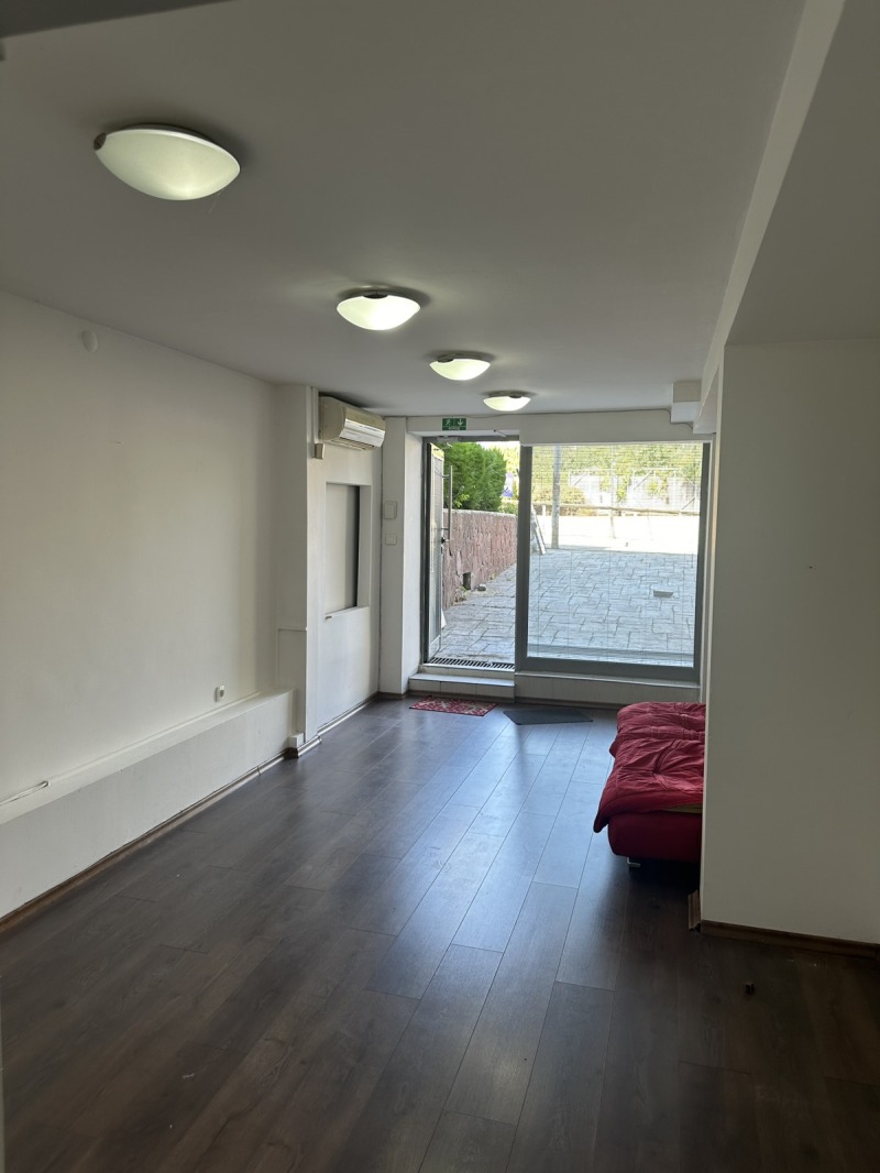 Te koop  Kantoor Sofia , Iztok , 70 m² | 17159263