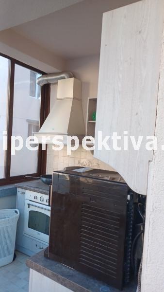 Продава ЕТАЖ ОТ КЪЩА, гр. Пловдив, Център, снимка 3 - Етаж от къща - 54078308