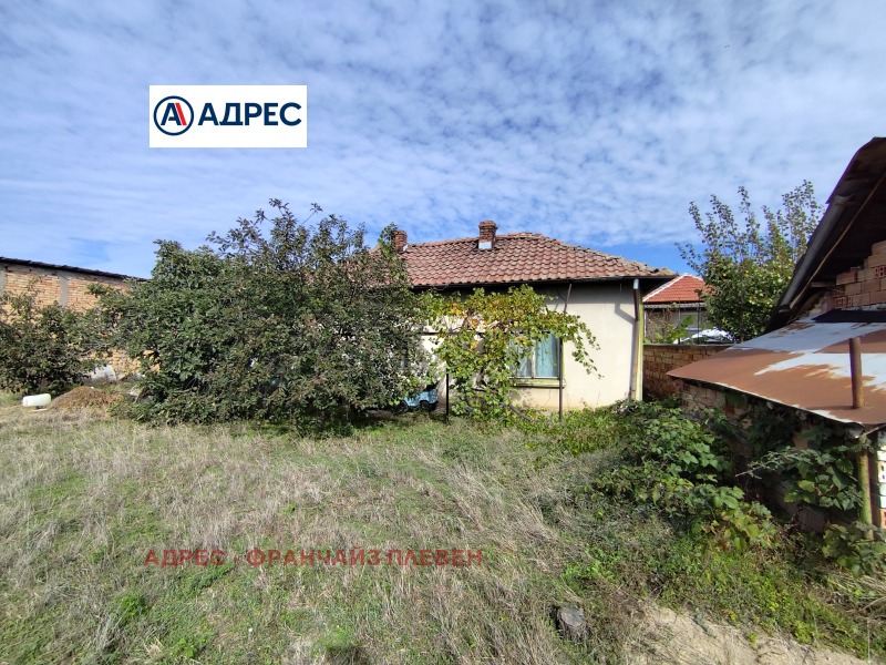 Продава КЪЩА, с. Ясен, област Плевен, снимка 3 - Къщи - 52600151