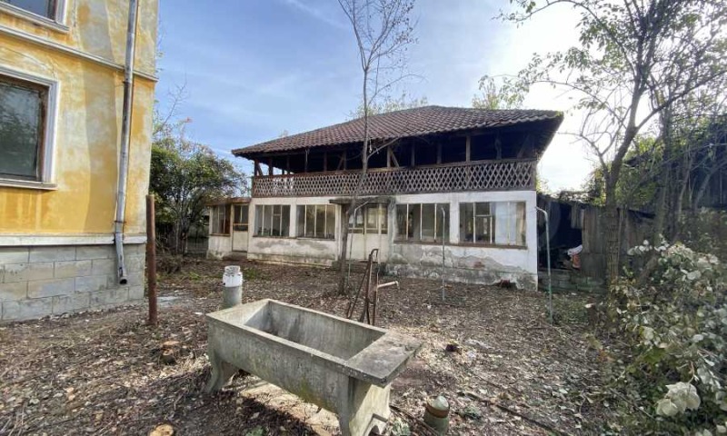 Продава КЪЩА в област Видин, с. Връв - 90 кв.м / 18 500 € » 36 182.86 лв., СУПРИММО ОФИСИ В СТРАНАТА