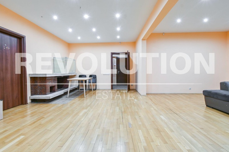 Продава МНОГОСТАЕН, гр. София, Център, снимка 2 - Апартаменти - 52646343