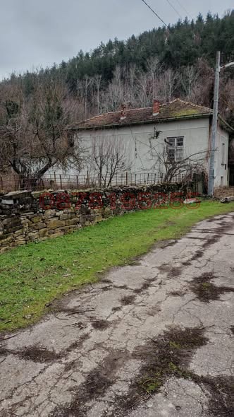 Продава КЪЩА, с. Бериево, област Габрово