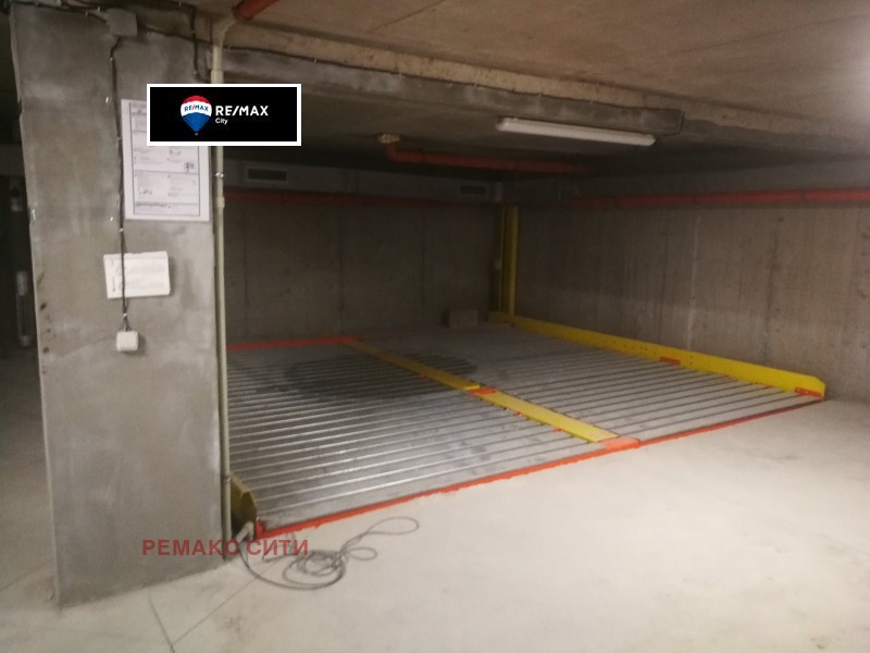 Продава ГАРАЖ, ПАРКОМЯСТО, град София, Надежда 3 • 49999 € / 97789.54 лв. • 16678157 1