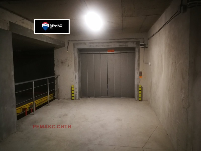 Продава ГАРАЖ, ПАРКОМЯСТО, гр. София, Надежда 3, снимка 4 - Гаражи и паркоместа - 52613480