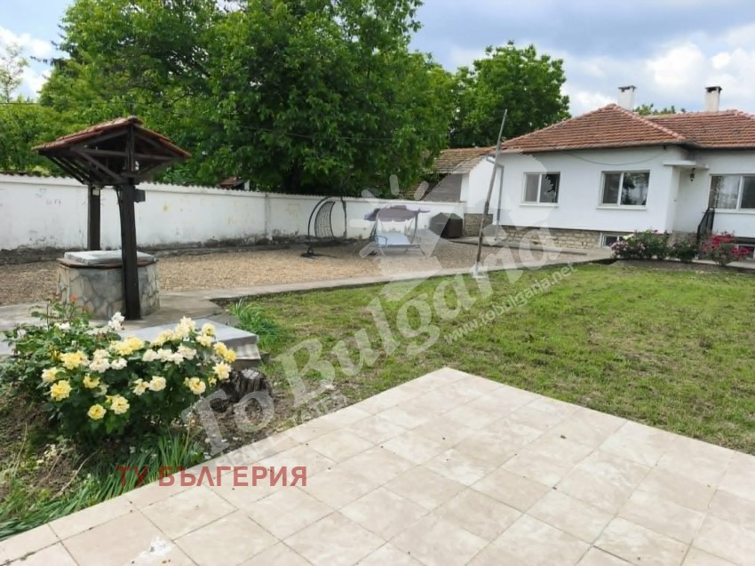 Продава КЪЩА, с. Раданово, област Велико Търново