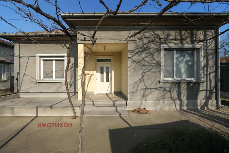 Продава КЪЩА в област Сливен, гр. Нова Загора - 95 кв.м / При запитване, ИМОТИКОН
