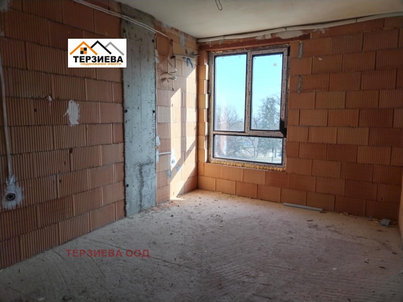 Продается  1 спальня Стара Загора , Била , 90 кв.м | 46170475 - изображение [2]