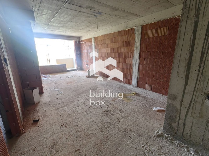 Продава  2-стаен град Пловдив , Южен , 80 кв.м | 56727505