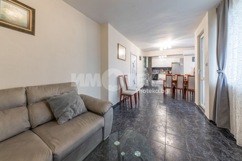 Продава 3-СТАЕН, гр. Варна, Окръжна болница-Генерали, снимка 4 - Апартаменти - 53172991