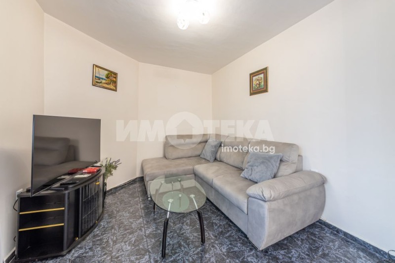 Продава 3-СТАЕН, гр. Варна, Окръжна болница-Генерали, снимка 8 - Апартаменти - 53172991