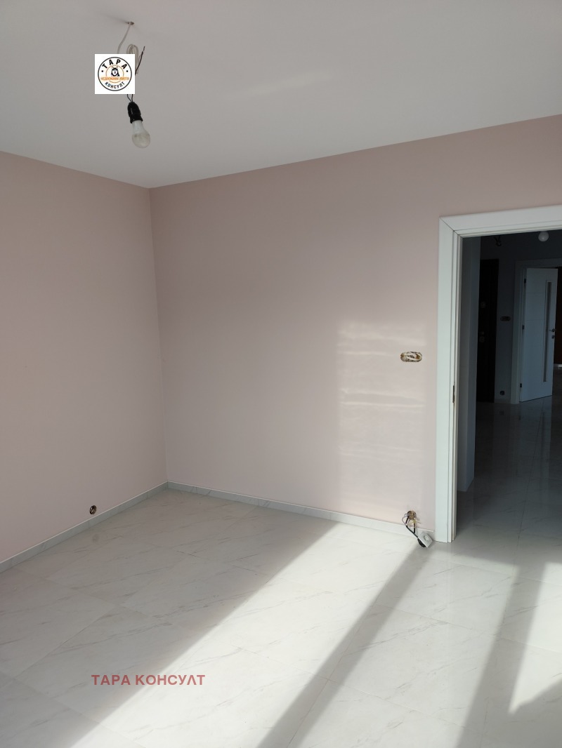 Na prodej  3 ložnice oblast Veliko Tarnovo , Gorna Orjachovica , 90 m2 | 54581387 - obraz [5]