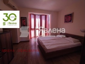 1 Schlafzimmer k.k. Sw.Sw. Konstantin i Elena, Warna 3