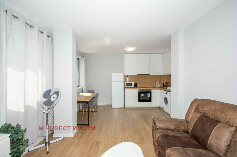 Na sprzedaż  1 sypialnia Plowdiw , Mladeżki Chalm , 60 mkw | 85375620 - obraz [3]