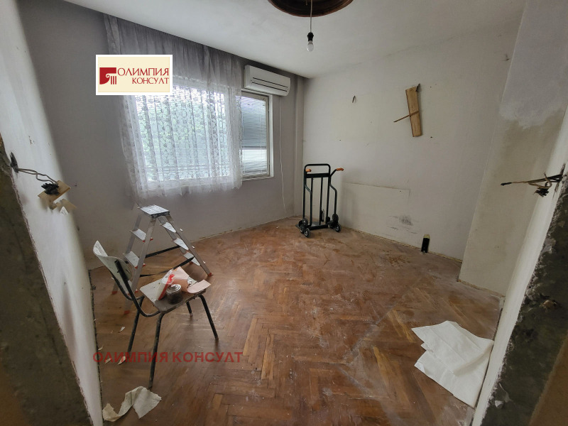 Продава  3-стаен град Пловдив , Христо Смирненски , 80 кв.м | 17450302 - изображение [2]