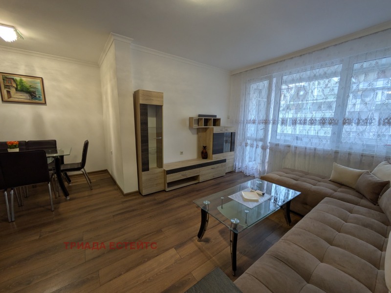 Продава 3-СТАЕН, гр. Бургас, Лазур