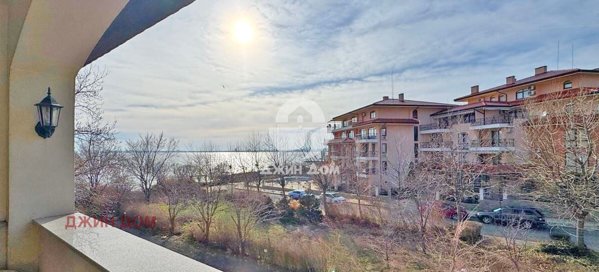 Продава 3-СТАЕН, гр. Свети Влас, област Бургас