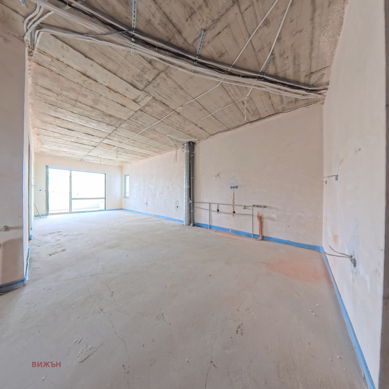 Продава 4-СТАЕН, гр. Перник, Изток