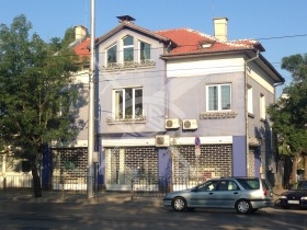 Casa Zona B-18, Sofia 1