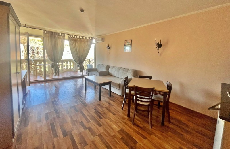 Продава  2-стаен област Бургас , к.к. Елените , 86 кв.м | 51859305