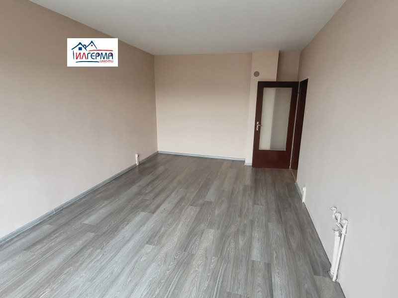 À venda  2 quartos Pernik , Iztok , 71 m² | 59276052 - imagem [5]