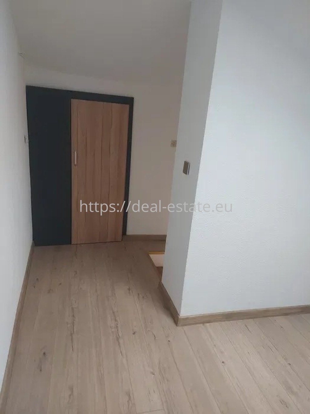 Продава МНОГОСТАЕН, гр. Благоевград, Широк център, снимка 12 - Апартаменти - 52251766