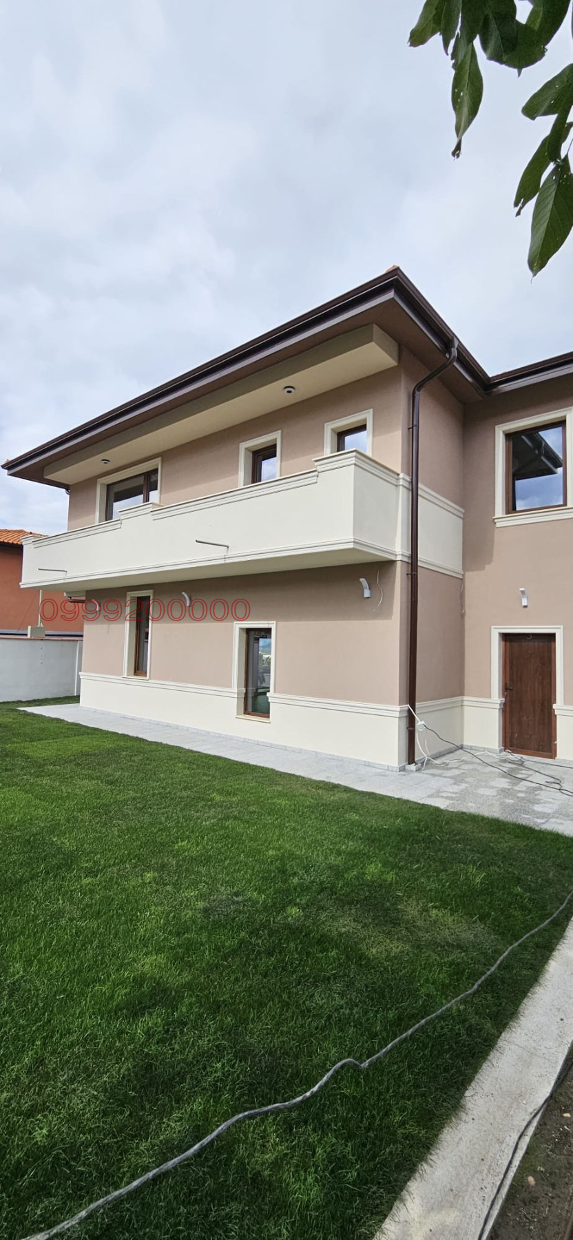 Продава КЪЩА, с. Белащица, област Пловдив