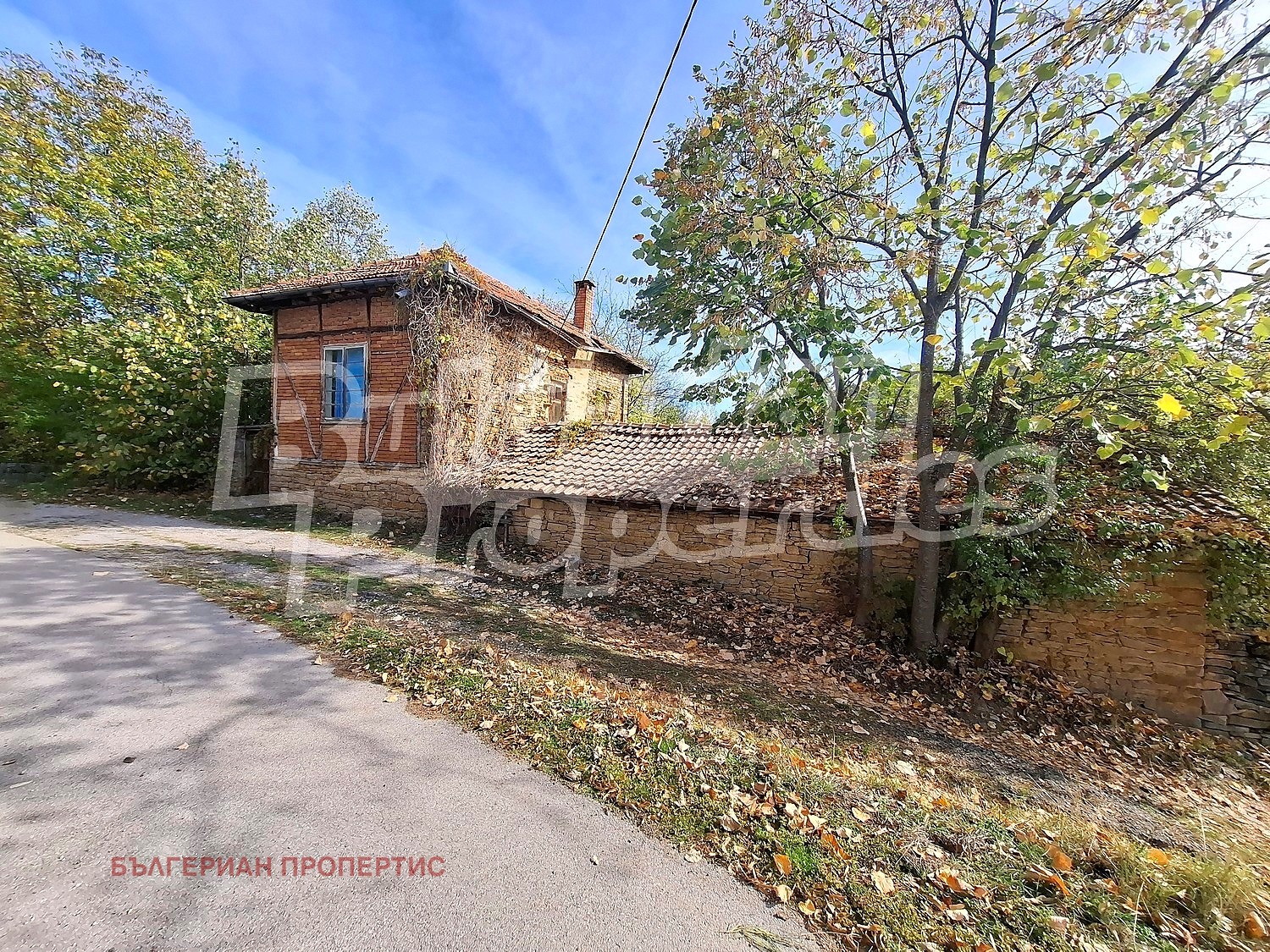 Продава КЪЩА, с. Караиванца, област Габрово
