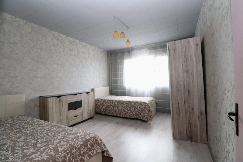 In vendita  2 camere da letto Sofia , Slatina , 88 mq | 85303427