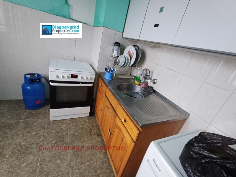 Продава 3-СТАЕН, гр. Благоевград, Струмско, снимка 2 - Апартаменти - 52815326