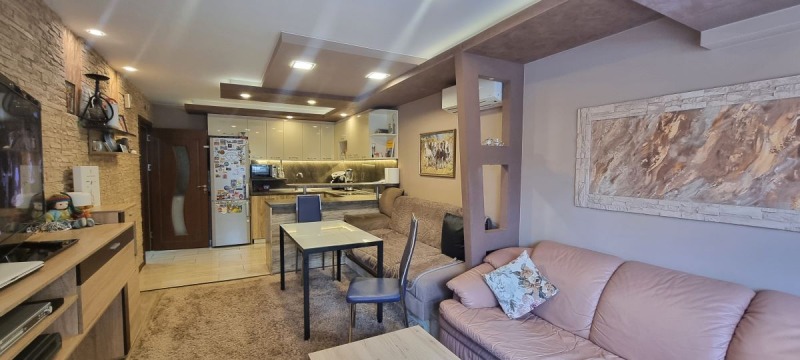 Zu verkaufen  3+ Schlafzimmer Burgas , Izgrew , 77 qm | 24141305 - Bild [2]