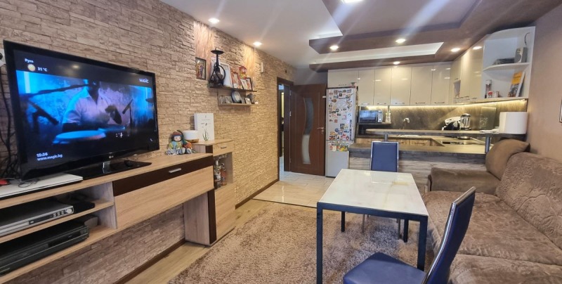 Zu verkaufen  3+ Schlafzimmer Burgas , Izgrew , 77 qm | 24141305