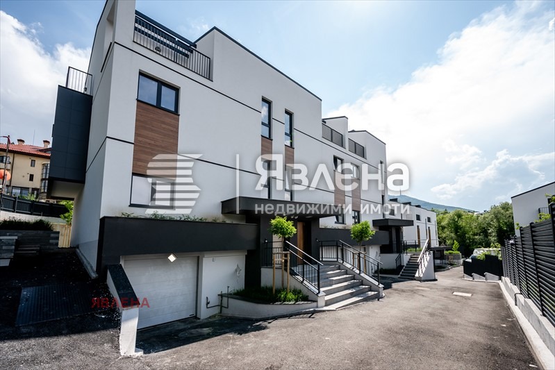 Продава КЪЩА, гр. София, Бояна